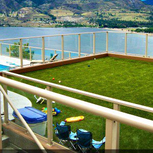 SYNLawn rooftop artificial grass overlooking the Mississippi River