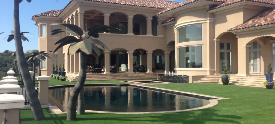 Artificial grass backyard installation from SYNLawn