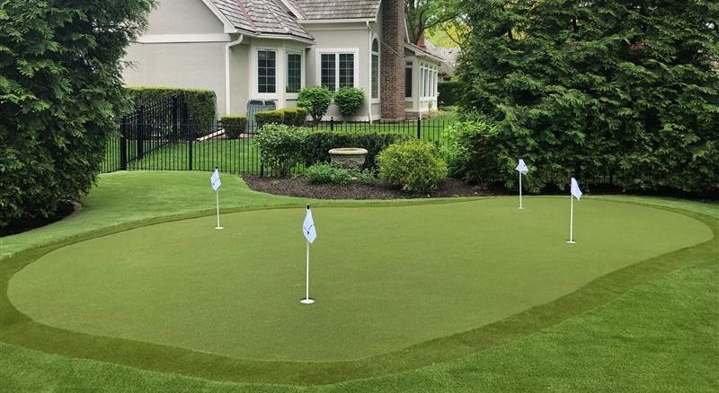  Putting Greens