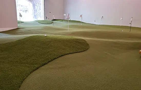 Indoor artificial grass putting course