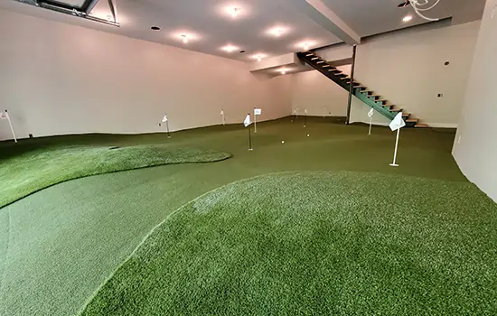 Indoor putting green installed in Kansas city basement