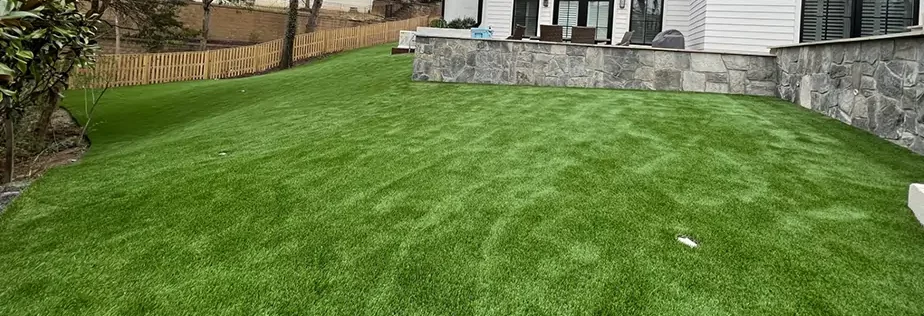 artificial-grass-lawn-synlawn-2 SYNLawn backyard turf lawn