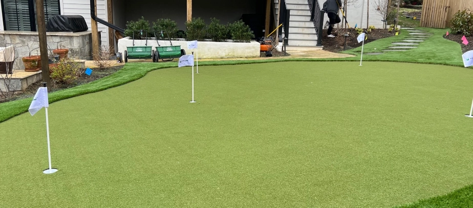 synlawn-kc-golf-green SYNLawn artificial golf grass installation